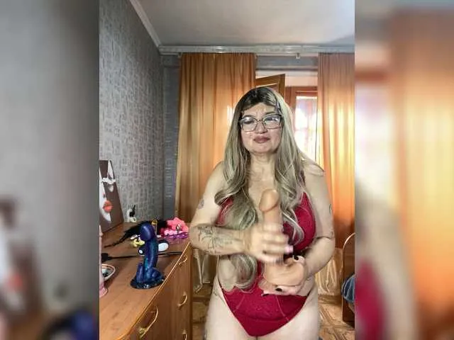 Live sex webcam photo for SVETIKBOMBOCHKA #294170840