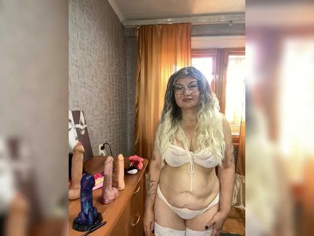 Live sex webcam photo for SVETIKBOMBOCHKA #294236781