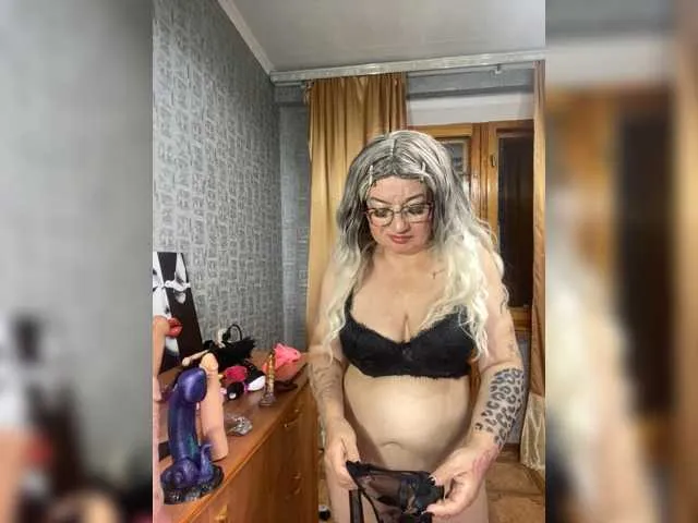 Live sex webcam photo for SVETIKBOMBOCHKA #294246023