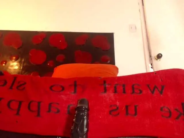 Live sex webcam photo for SWETTBROWN #290527261