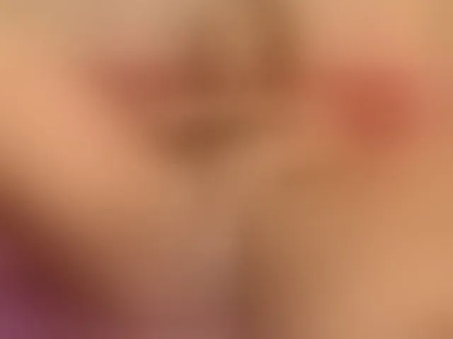 Live sex webcam photo for SWETTBROWN #293760494