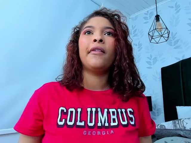 Live sex webcam photo for SaamMiller #275154760