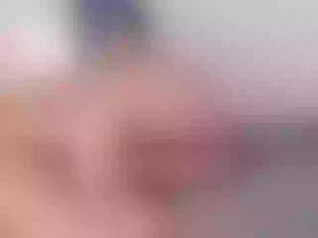 Live sex webcam photo for Saara-Reyes #276942267