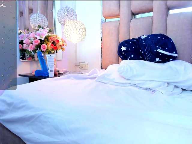 Live sex webcam photo for Sabella- #282423327