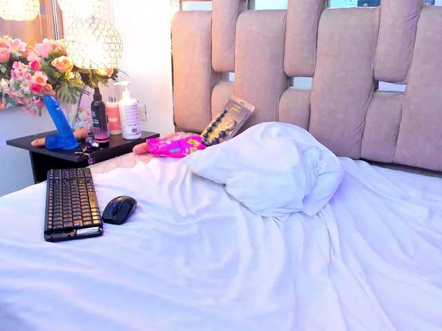 Live sex webcam photo for Sabella- #290038139