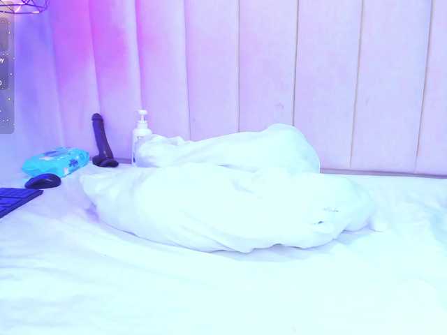 Live sex webcam photo for Sabella- #290604429