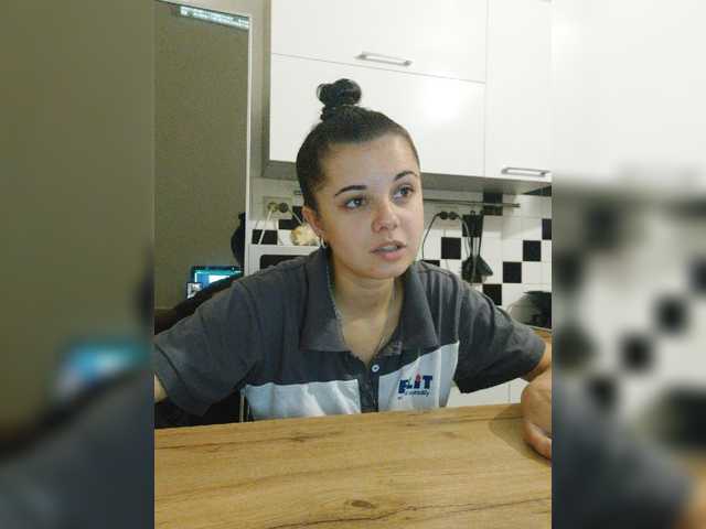 Live sex webcam photo for SabinaMemfis #274147633