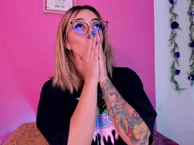 Live sex webcam photo for Sabrina-Montana #276925543