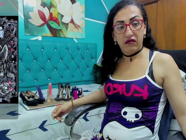 Live sex webcam photo for Sabrina-dupont #292315897