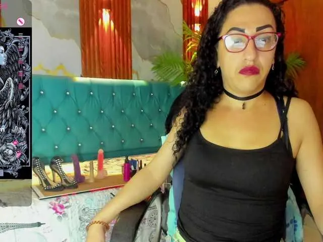 Live sex webcam photo for Sabrina-dupont #292441863