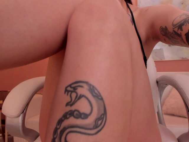 Live sex webcam photo for SabrinaBennet #271905681