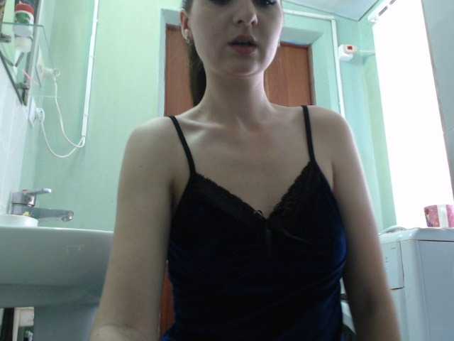 Live sex webcam photo for SabrinaBrook #273772734