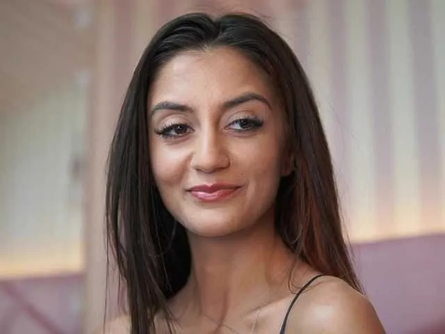 Live sex webcam photo for SabrinaHope #290357948