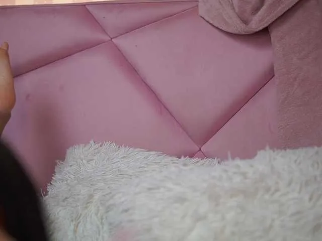 Live sex webcam photo for SabrinaHope #290359549