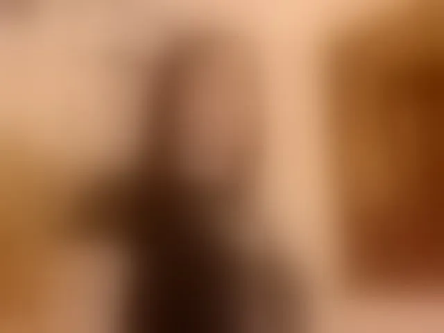 Live sex webcam photo for SabrinaSlutty #292612174