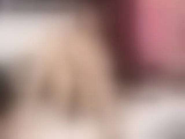 Live sex webcam photo for SabrinaSmith #294145325
