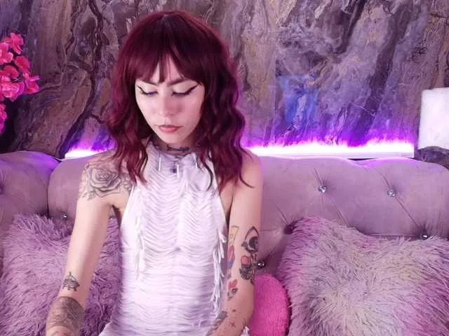 Live sex webcam photo for Sabrinaa1 #291449626