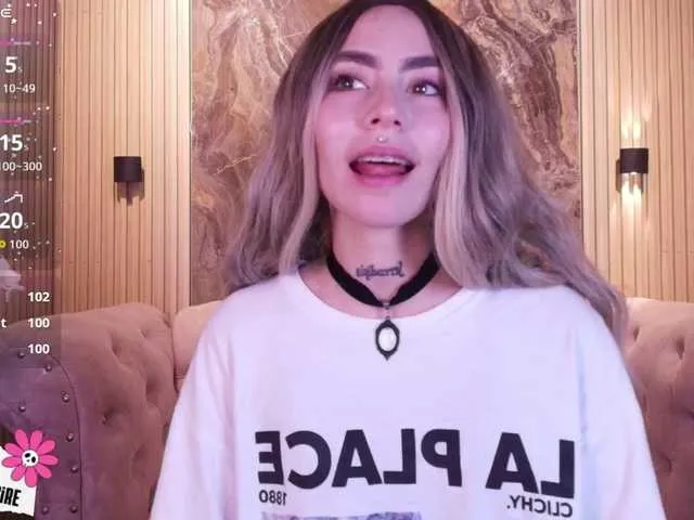 Live sex webcam photo for Sabrinaa1 #292298481