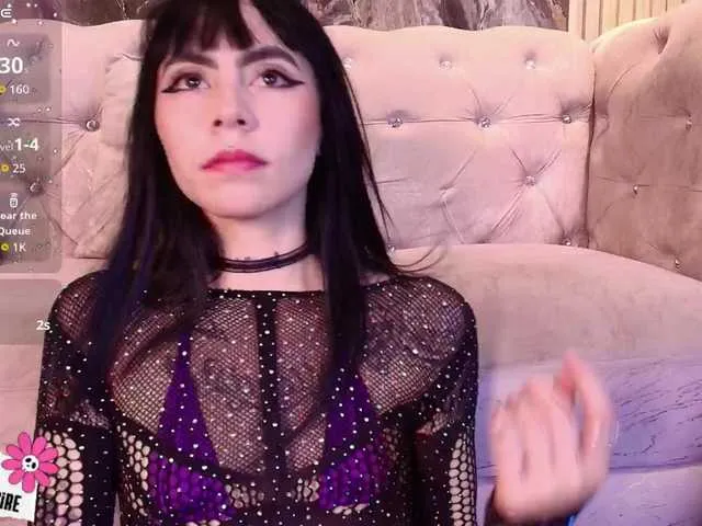 Live sex webcam photo for Sabrinaa1 #292365834