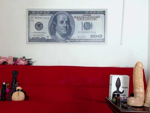 Live sex webcam photo for SabrinaStar #274230355