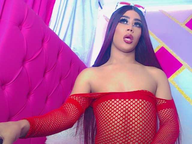 Live sex webcam photo for SachaPink #288587317