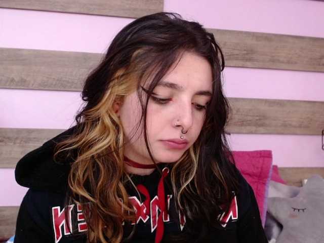Live sex webcam photo for SachiMeow #271768955