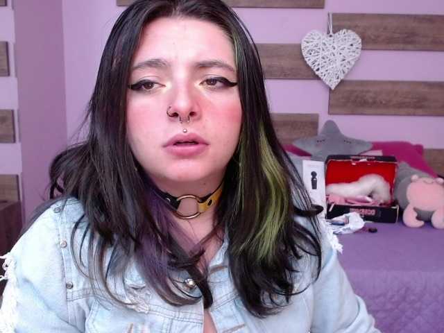 Live sex webcam photo for SachiMeow #271935891