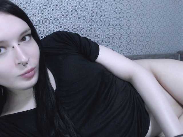 Live sex webcam photo for SadMeow #276544164