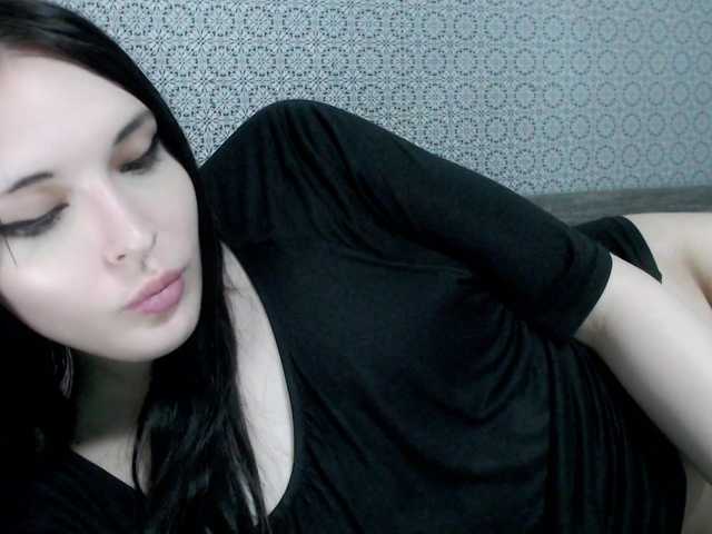 Live sex webcam photo for SadMeow #276828405