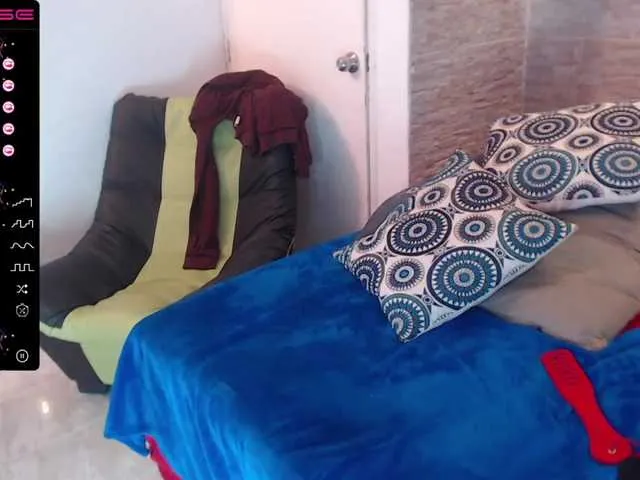 Live sex webcam photo for SaekoHofmann #273532740