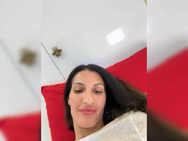 Live sex webcam photo for SafariQueen #291690906