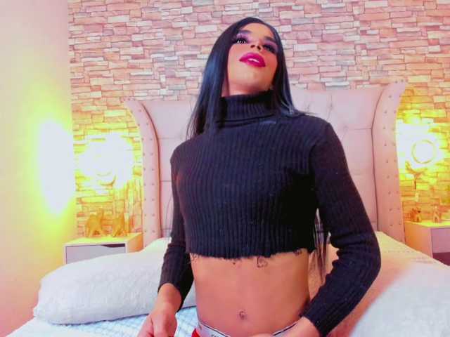 Live sex webcam photo for Safiro-Hot-1 #275533106
