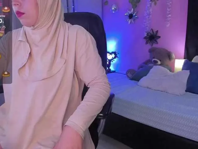 Live sex webcam photo for SaharJalifa #278054769