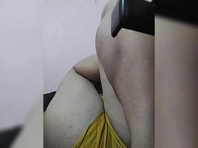 Live sex webcam photo for Sahara2 #290743920