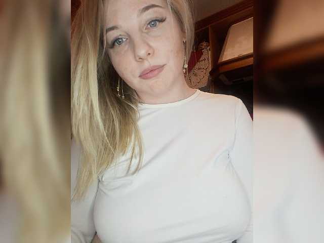 Live sex webcam photo for Saharok-20 #273000530