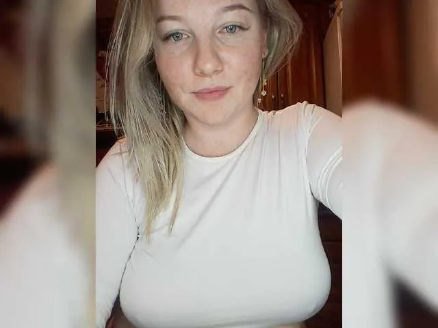 Live sex webcam photo for Saharok-20 #273065288