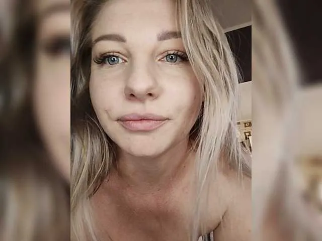 Live sex webcam photo for Saharok-20 #274457294