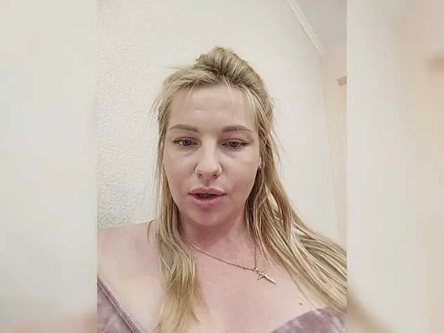 Live sex webcam photo for Saharok-20 #276022508