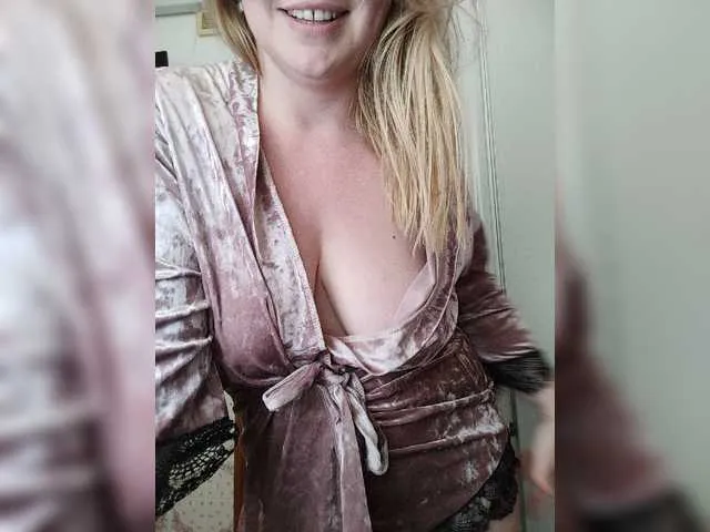 Live sex webcam photo for Saharok-20 #277665220