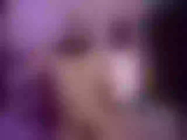Live sex webcam photo for SahiraAli #275952175
