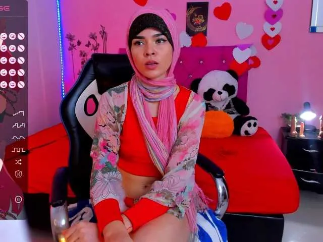 Live sex webcam photo for SahiraAli #276294190
