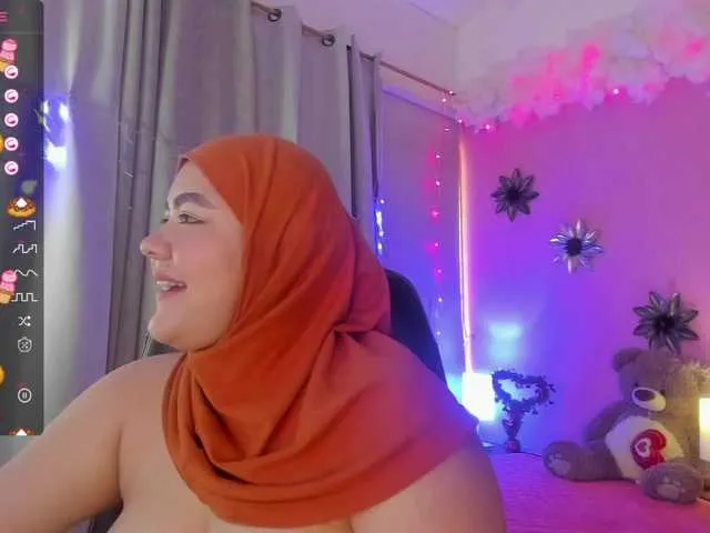 Live sex webcam photo for SahiraAli #277652702