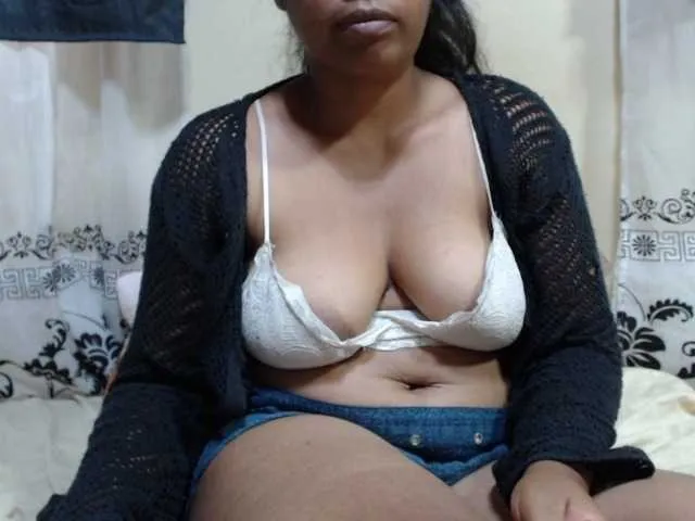 Live sex webcam photo for Sahobelle #292321837