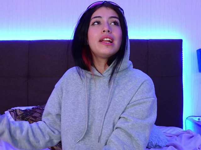 Live sex webcam photo for SahoriKamari #277252615