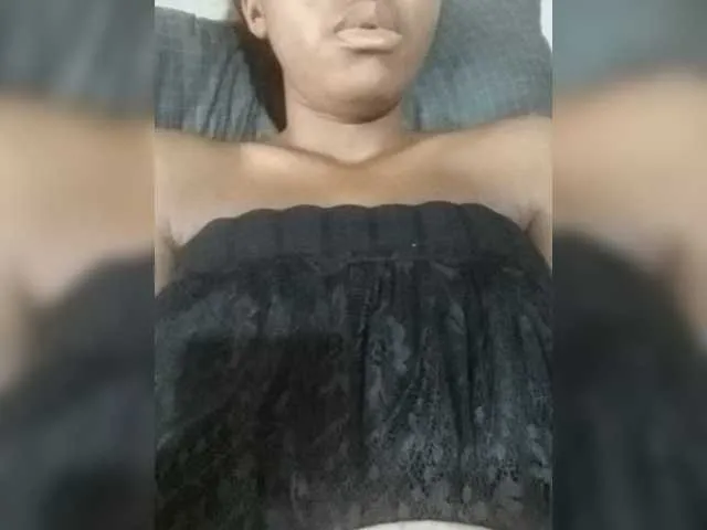 Live sex webcam photo for Saida121 #276138054