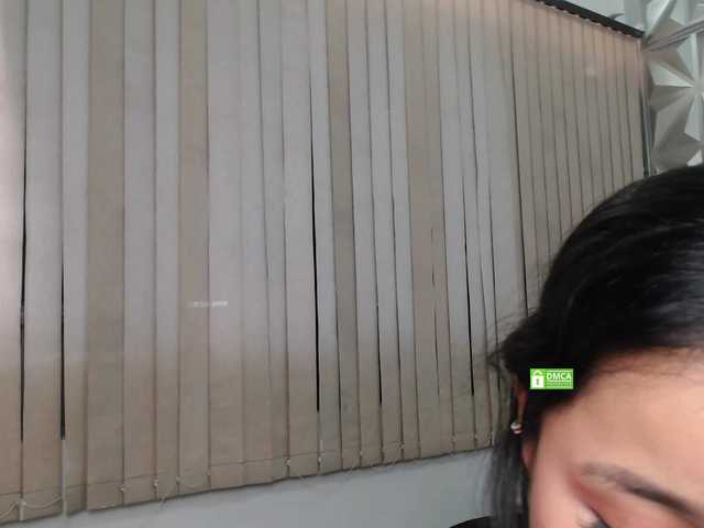 Live sex webcam photo for SaigeStark #276955728