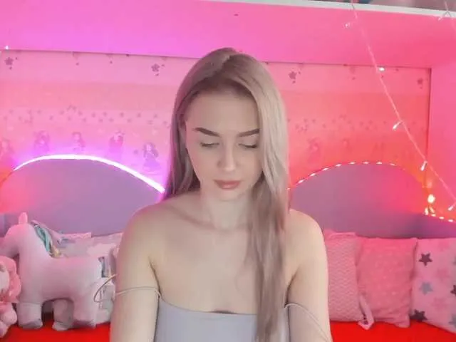 Live sex webcam photo for Sakura-moon #272004315