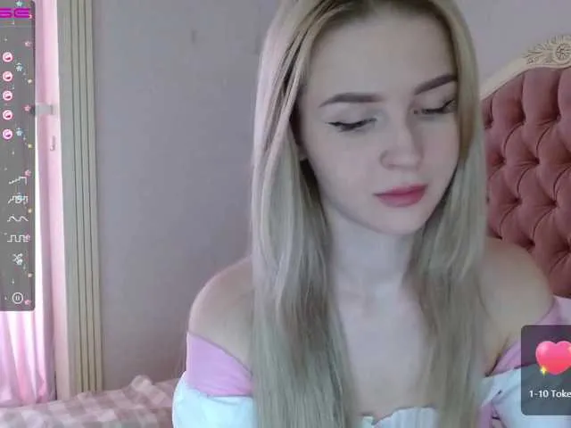 Live sex webcam photo for Sakura-moon #272707383