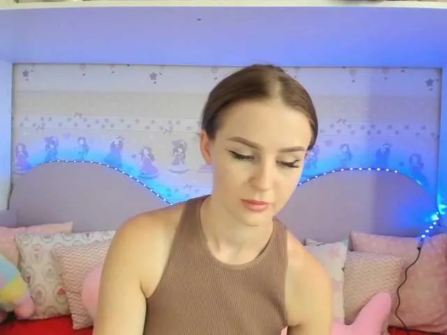 Live sex webcam photo for Sakura-moon #274123432