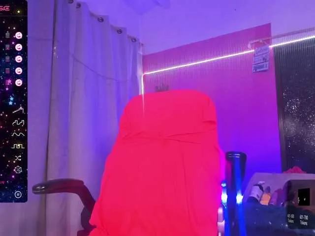 Live sex webcam photo for SalimaHashim #288070452
